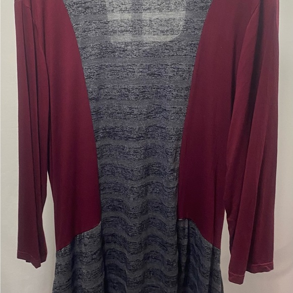 Simply Aster Firmiana‎ Size 3X Long Sleeve Pocket Tunic Top Burgundy & Gray - Picture 7 of 10